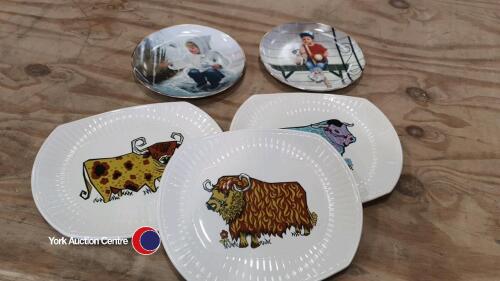 2 x Danby Mint plates and 2 x vintage Beefeater plates