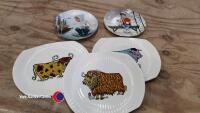 2 x Danby Mint plates and 2 x vintage Beefeater plates