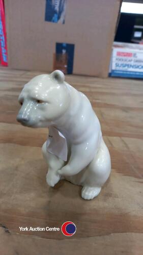 Lladro polar bear