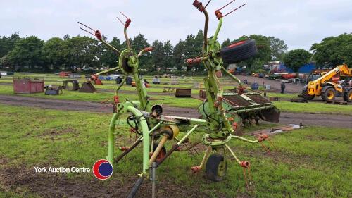 Claas Volto 52 hay turner