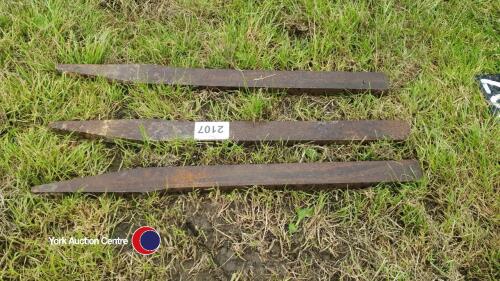 3 x Hardox tines 80cm long 3x5 cm section