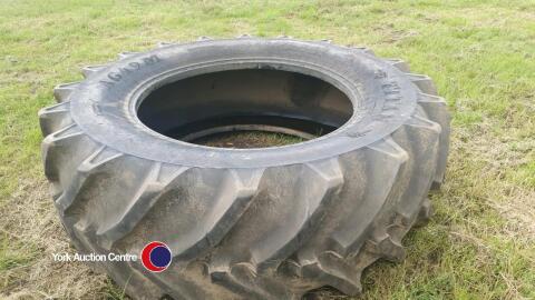 Tractor tyre 620/70R42 very good