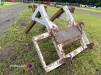 Twin bag lifter on JCB Q-fit brackets - 4