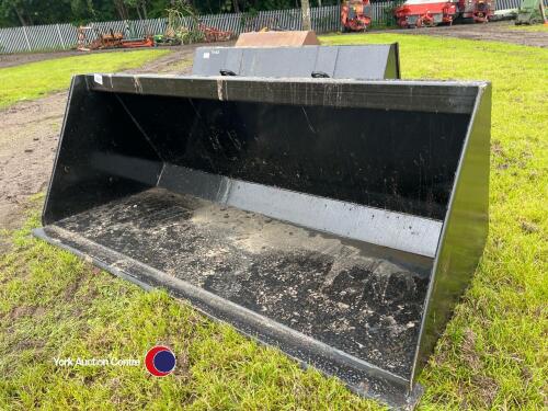 Manitou bucket