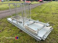 16ft sheep race with guillotine gate and shedder, 2023, as new - 4