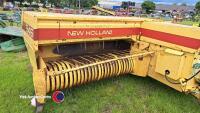 New Holland 945 baler - 2