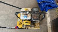 Bulldog wacker plate with Honda 5.5hp engine - 4