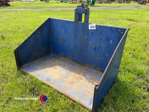 Compact tractor link box