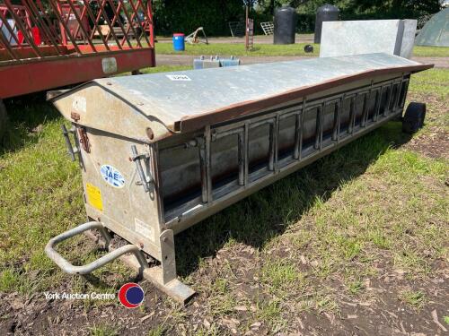 IAE Lamb creep feeder