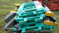 Quantity of plastic pedestrian barriers - 3