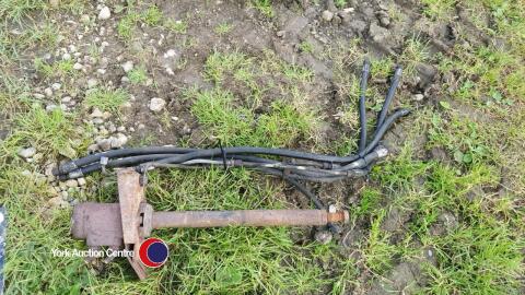 Massey Ferguson steering orbital unit with hoses and some more parts