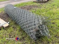 Roll of heavy duty galvanised chain link fencing - 3