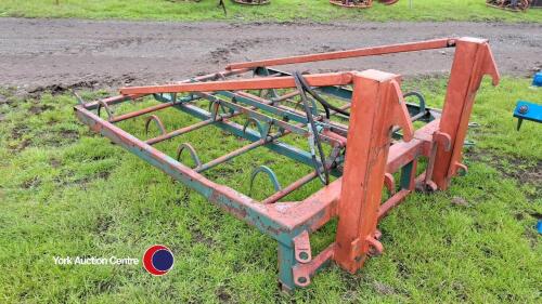 Flat 8 bale grab on JCB Q fit brackets