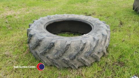 Tractor tyre 520/70/38