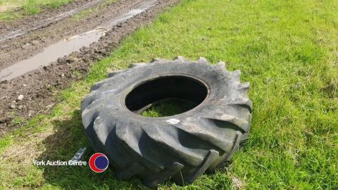 Goodyear 16.5/85-24 tyre