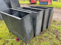 4x feeders - 3
