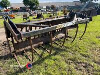 JCB Q-fit muck grab