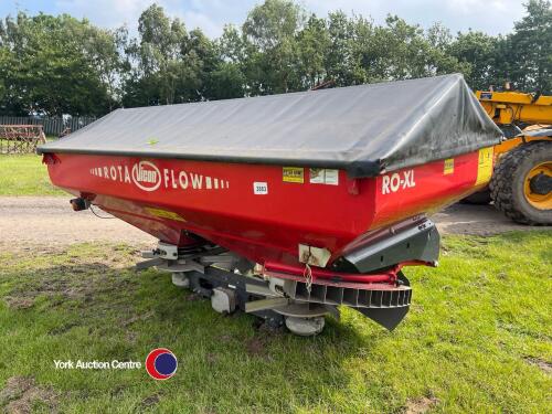 Vicon RO-XL fertiliser spreader, excellent condition