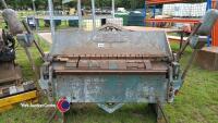 Edwards 4ft box pan folder