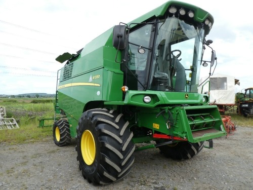 John Deere W330 combine harvester, 315R 15ft header & trailer, 5-straw walker, straw chopper, chaff spreader, 210 hours, YW16 AOB