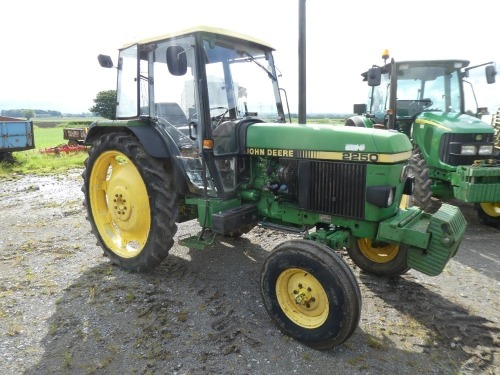 John Deere 2250 2wd tractor, set of front wafer weights, c/w 13.6R38 wheels and 9.5 row crops, 4337 hours, F161 CKH