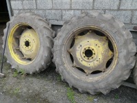 John Deere 2250 2wd tractor, set of front wafer weights, c/w 13.6R38 wheels and 9.5 row crops, 4337 hours, F161 CKH - 8