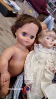 Box of dolls including collectable dolls, Tiny Tears and Tiny Timmy and vintage porcelain dolls - 2