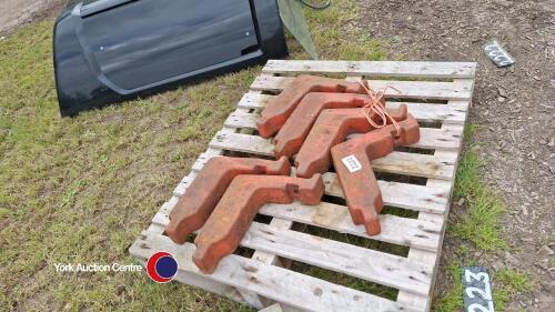 6 x original David Brown tractor weights