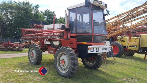Bateman 24m sprayer. 12036 hours, for sale due to a change in farming policy, H875 HOD, key in office