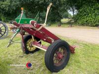 Antique cart axle and wheels - 3