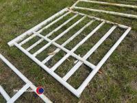 White metal gate 1.03mx1.07m - 2
