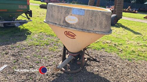 Vicon fertiliser spreader