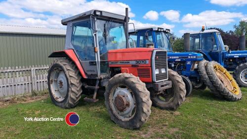 Massey Ferguson 3070 4wd tractor, 1992, K195 OAG, 6761 hours, key in office