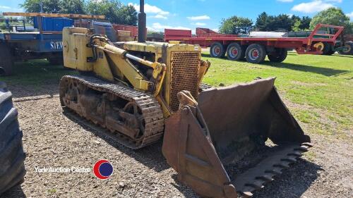 IH B100 Drott crawler loader