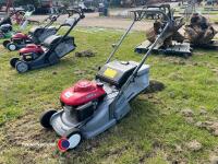Honda HRB425C self propelled roller mower c/w grass bag
