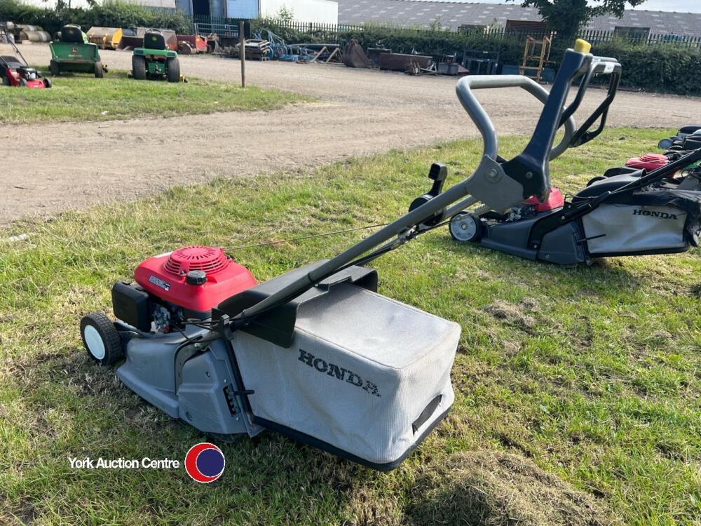 Honda HRB425C self propelled roller mower c w grass bag York Machinery Sale Building materials small plant lawn mowers garden etc. July timed online auction York Auction Centre