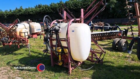 Hardi crop sprayer