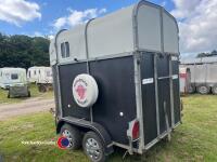 Richardson Rice (Supreme Grande) black horse trailer, 1 owner since new. Lightly used c/w full width breast and tail bars, key in office - 3