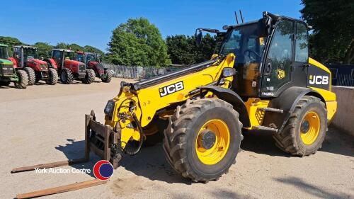 JCB 320S teleporter. 2014, 7900 hours, smooth ride, air con, pick up hitch, good tyres, used daily, key in office