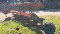 Kverneland LD85-240 5F rev plough, used but still ploughs well - 4
