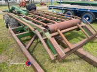 Health bale chaser with nudge bar - 5