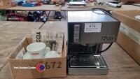 Gaggia Cubika coffee maker with cups, new and unused