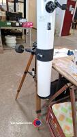 Prinz Optics vintage astronomical reflector telescope & tripod stone. Mirror 114mm (4.5 inches), Focal length 900 mm (35.4 inches) - 2