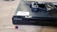Samsung DVD recorder and player with remote - 2