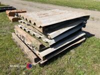 Assortment of pig/poultry fences - 3