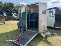 Ifor Williams 505 double horse trailer, 2001. One careful owner. Single breast bar included as only pulled one horse. Kept under cover, regularly serviced most recently February 2024. - 7