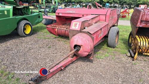 Jones MK10 conventional baler with PTO