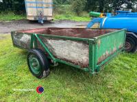Green car trailer - 3