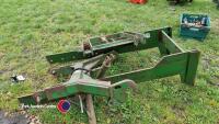 Front linkage for John Deere 3350 - 2