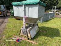 Peter Allen waggle bar ad lib pig feeder - 2